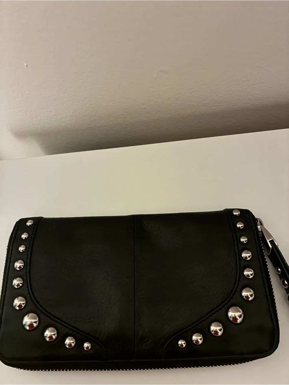 Makowsky Genuine Leather Studded Zip-Around Wristlet Wallet/ Black / EUC
